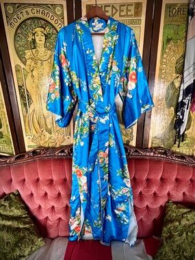 Vintage 70s I. Magnin Floral Kimono Robe Blue Satin Dressing Gown Made in Japan